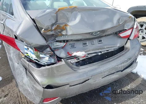 2014 Hyundai Sonata Gls z USA, uszkodzony, nr VIN 5NPEB4AC9EH837453